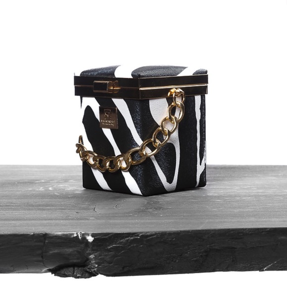 SZ Zebra bag - Picture 1 of 4